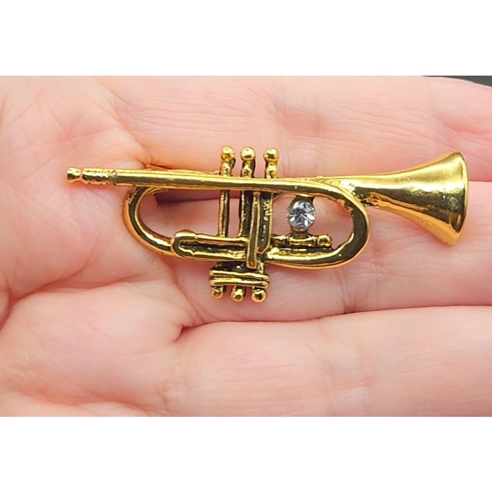 Trumpet Musical Instrument Brooch Gold Tone Metal Faux Diamond Chip
